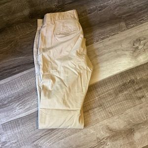 Gap chinos